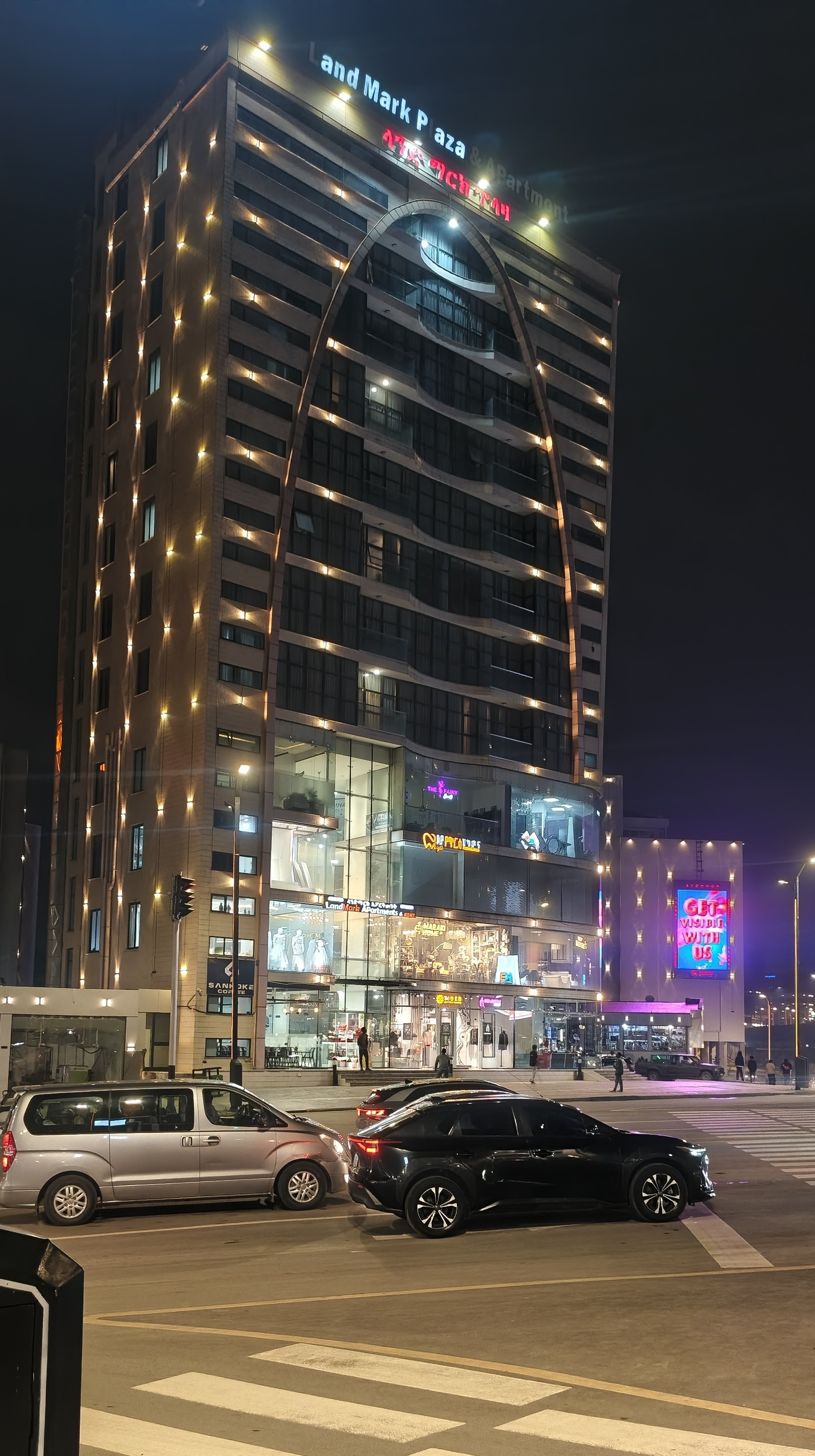 Exterior and location of Aya Dental Studio